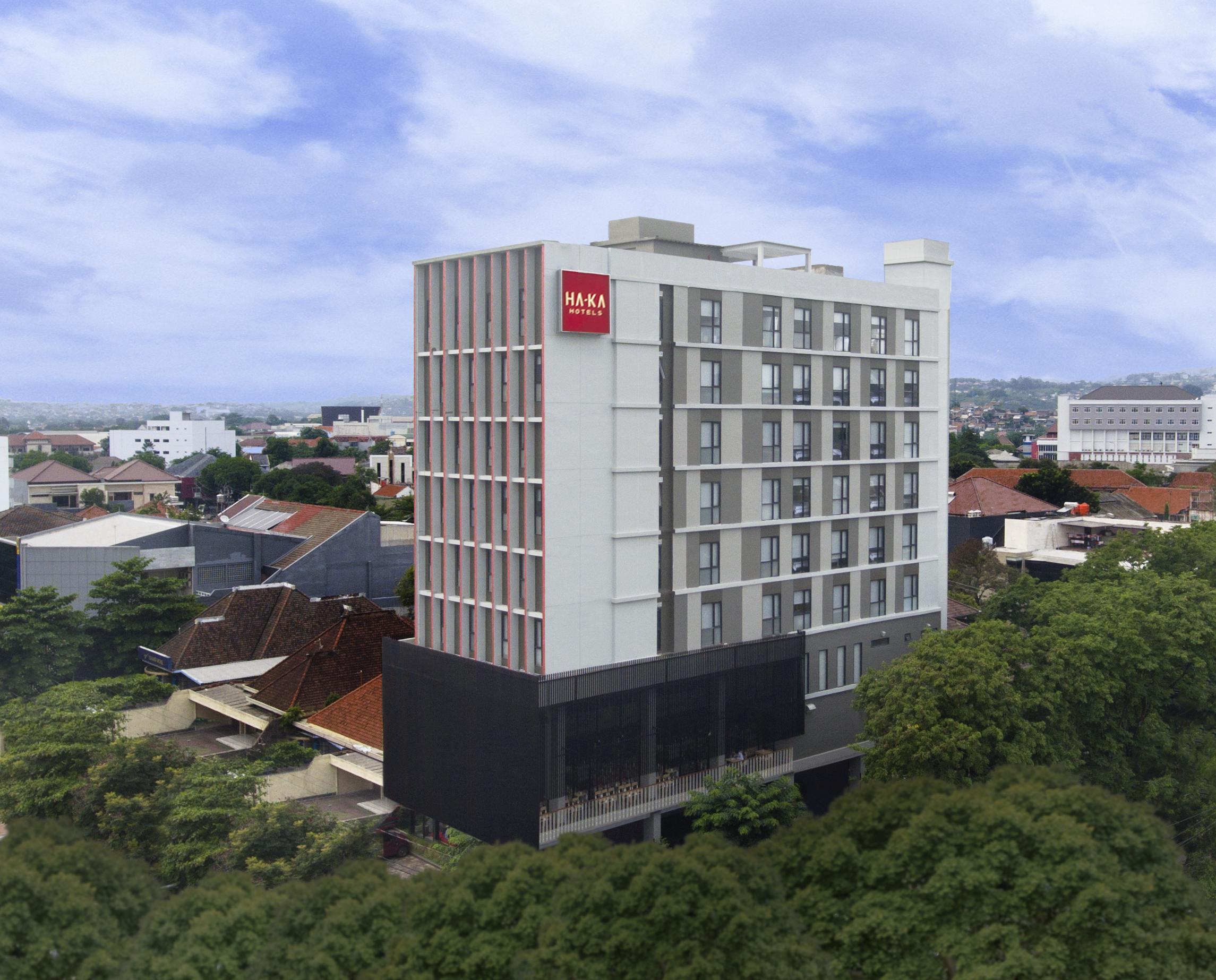 Up-Peak Hotel Simpang Lima Semarang Formerly Ha-Ka Simpanglima Hotel Семаранг Экстерьер фото